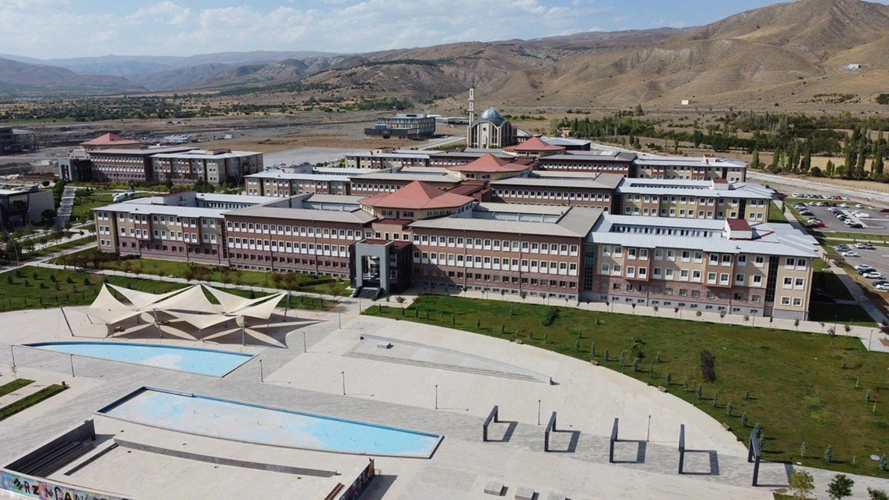 ebyu-erzincan-ekonomisine-bir-yilda-4-milyara-yakin-katki-sagliyor-1280×720 ebyu-erzincan-ekonomisine-bir-yilda-4-milyara-yakin-katki-sagliyor-1280x720